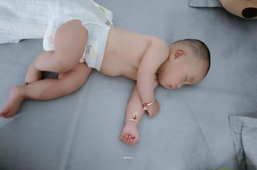 南安4个月宝宝特点